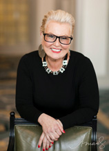 designer connie post