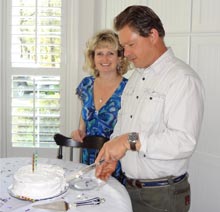 everyday-debbi-vince-cake